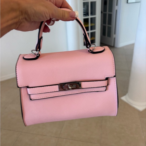 Elegant Pink Handbag With Crossbody ❤️❤️ - Picture 5 of 5
